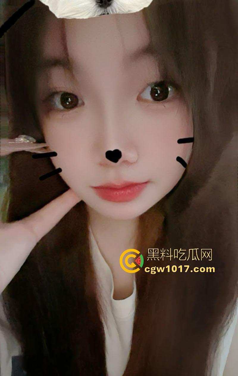 广西小母狗【梁颖琦】欠钱不还被曝光不良视频,童颜外表核弹巨乳,粉嫩骚逼道具自慰,有瓜友出2000搞一炮!-5