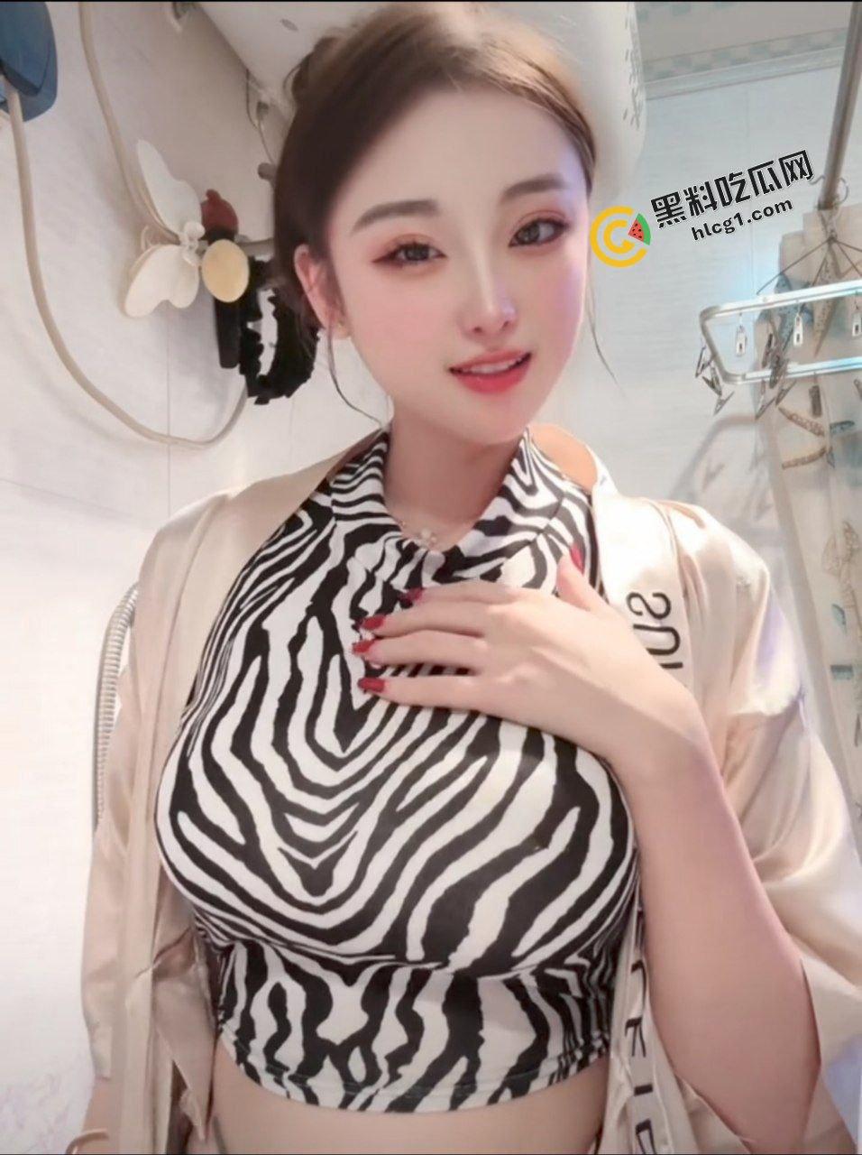 快手女网红『男王』E奶 奶量惊人 大尺度视频曝光 抖奶裸舞合集!-3