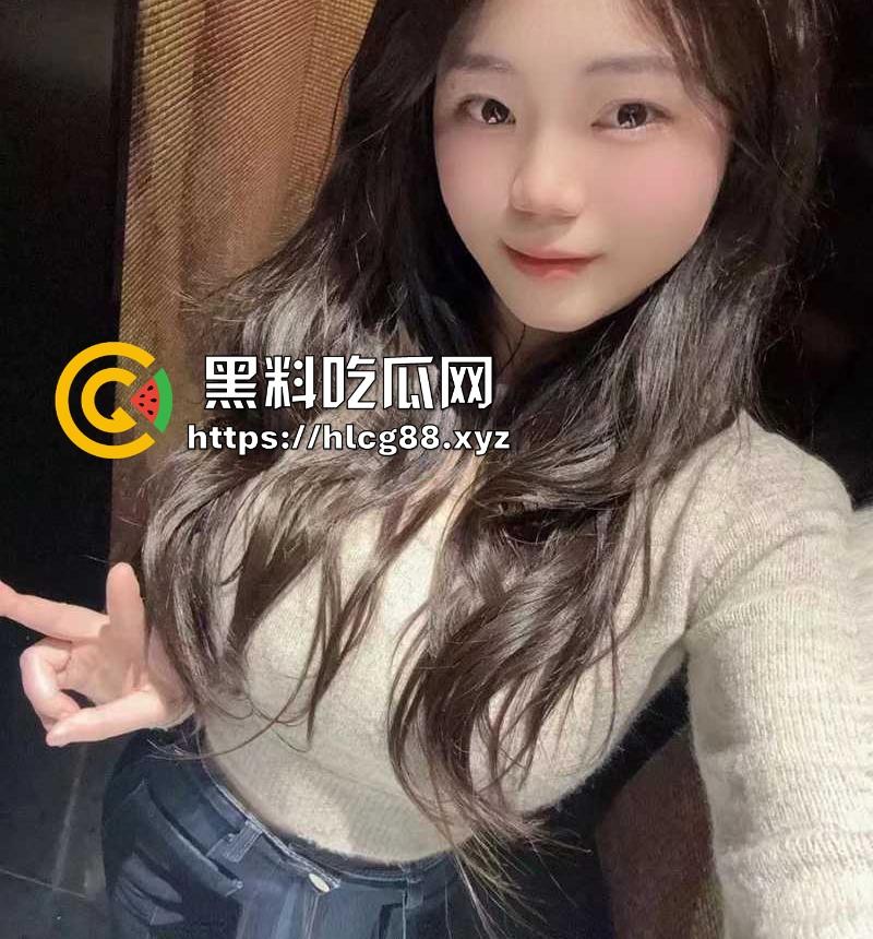 瓜友投稿!抖音同城认识的反差婊【颜晓然】皮肤白嫩大奶迷人 首次约炮主动上位 大白屁股真诱惑啊-3