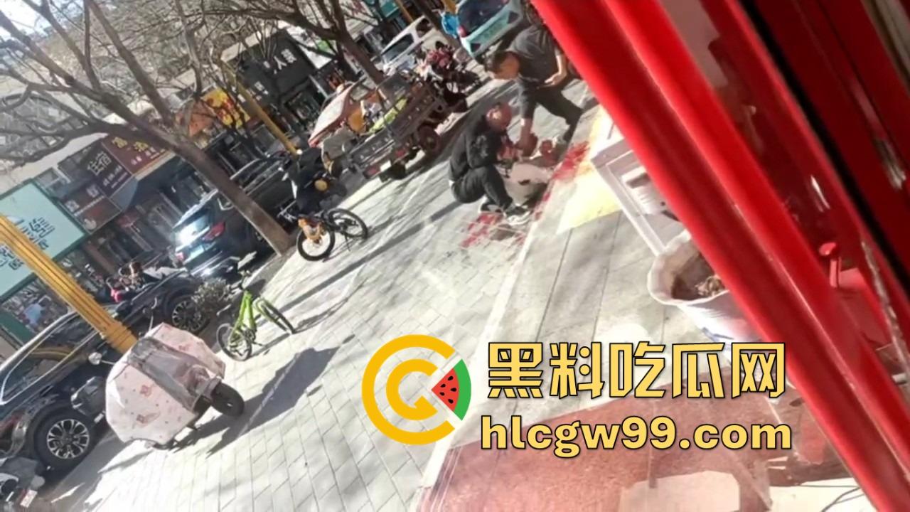 富民街初中生意外摔倒 大动脉被铁棍刺穿 拔出瞬间血喷三尺 现场惨烈当场没了！-9