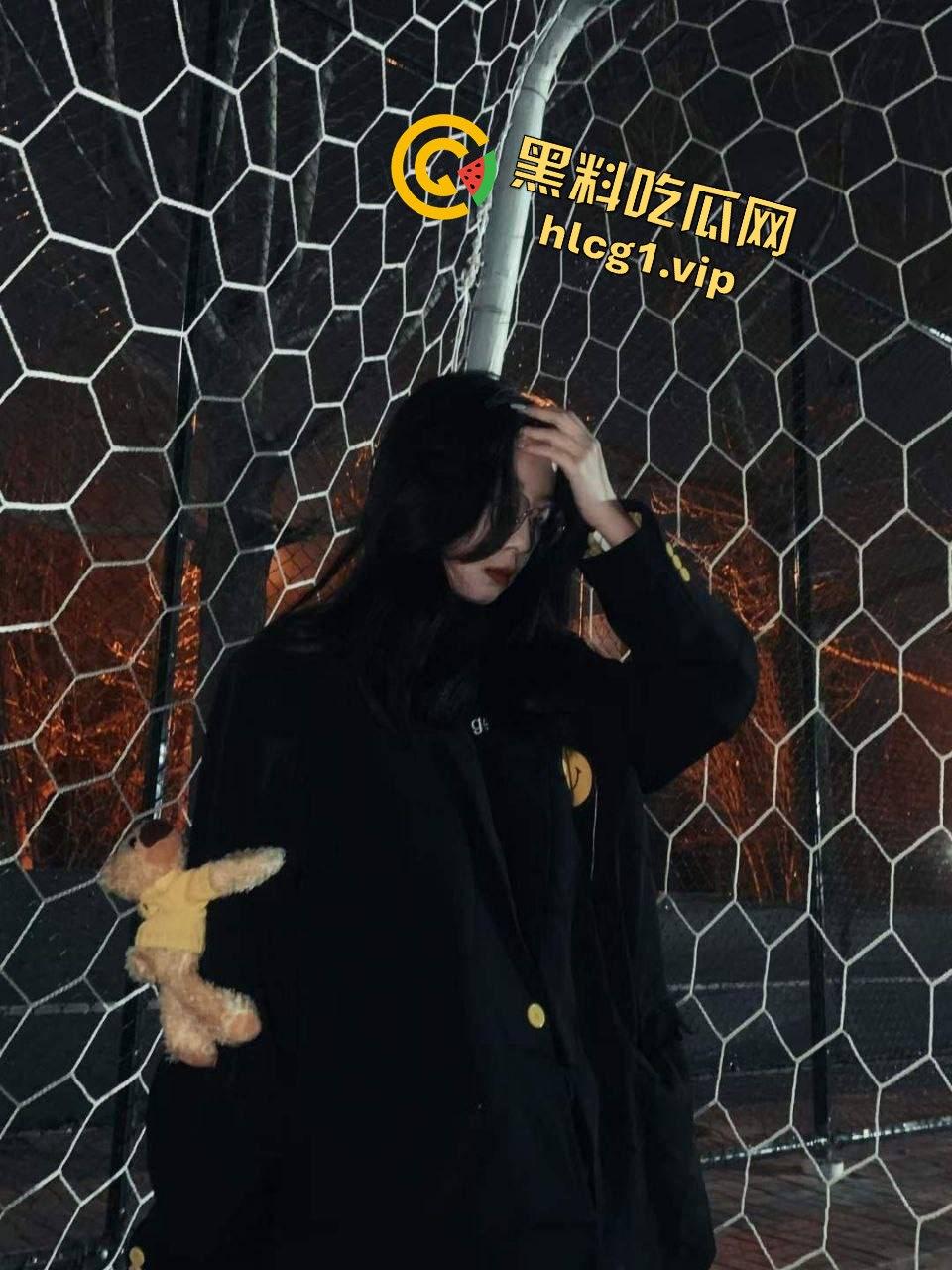 章丘大学城附近探探邂逅的骚小妹!刚分手就勾搭上,夜店蹦迪后直接推倒内射-2