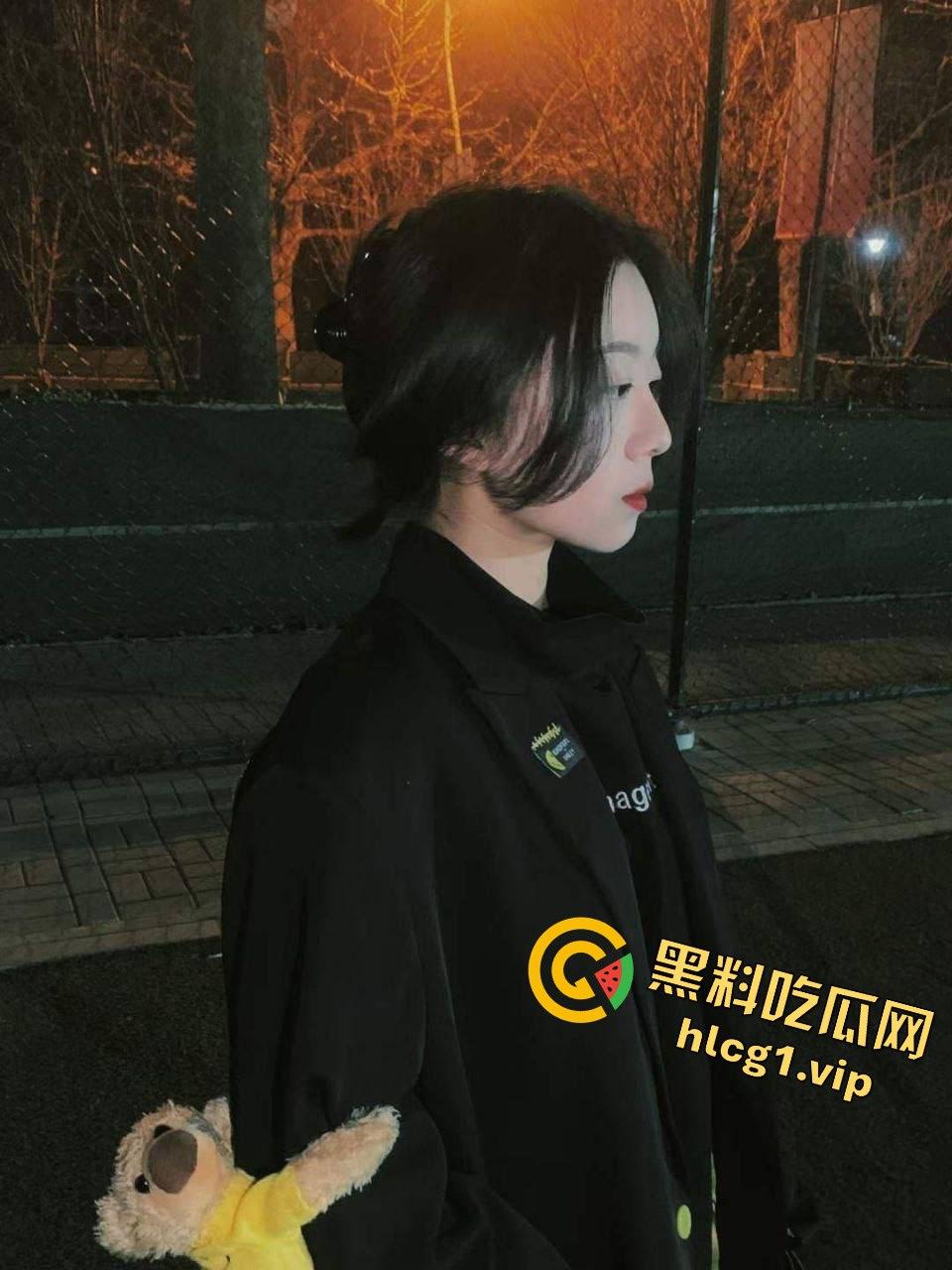 章丘大学城附近探探邂逅的骚小妹!刚分手就勾搭上,夜店蹦迪后直接推倒内射-3