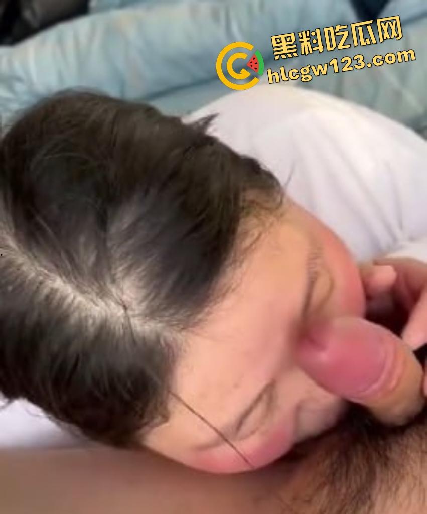 17岁虎背熊腰实习护士被破处！阳台口交脸红的和鸡巴一样，医院给别人打针，现在自己被打针！-4