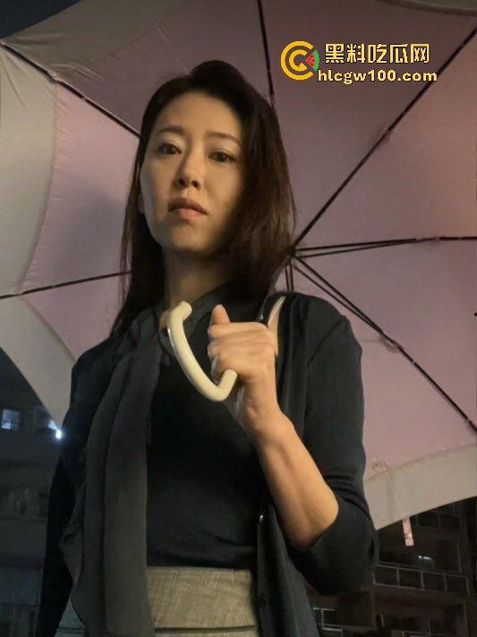 OnlyFans韵味美妇熟女【nanako_sexy】VIP订阅视频流出,情趣自慰掰穴淫荡的成熟韵味,极具吸引人。-1