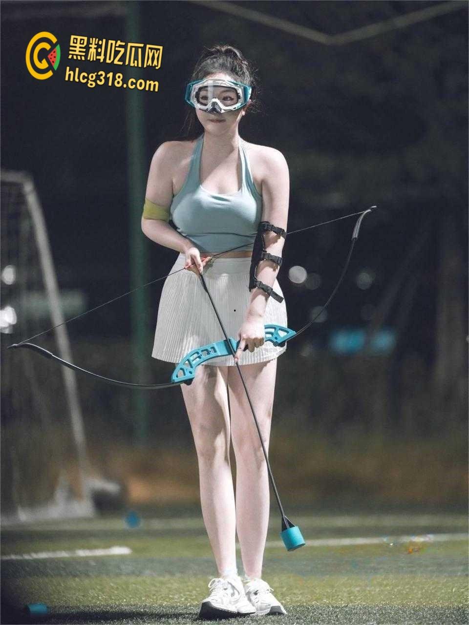 靶场射箭媛勾引诱惑,黑丝秘书陪你玩到爽,从弓弦震响到床上69陪睡,现在办卡还来得及吗?-5