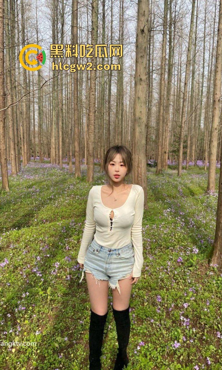 沈阳舞蹈学院【曲心怡】被绿帽奴男友PUA成献祭女友!钓富二代搞钱私发不雅视频,美人计玩得绝!-1