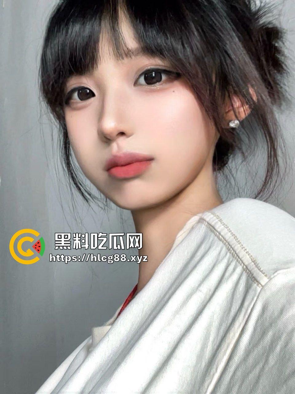 职高清纯小太妹大展鲍鱼,金逼高价约炮大哥,不敢操太快,慢慢抽插品尝粉嫩白虎小鲍鱼!-2