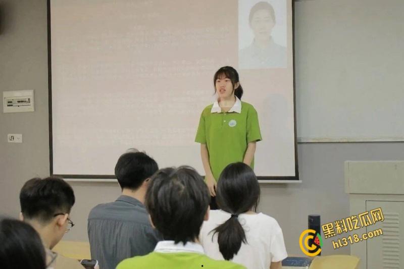 内蒙古城市技术学院幼师【庄雅文】,性欲强盛的小母狗,粉唇灵活吞吐肉棒,性感蜜桃臀被疯狂后入 !-4