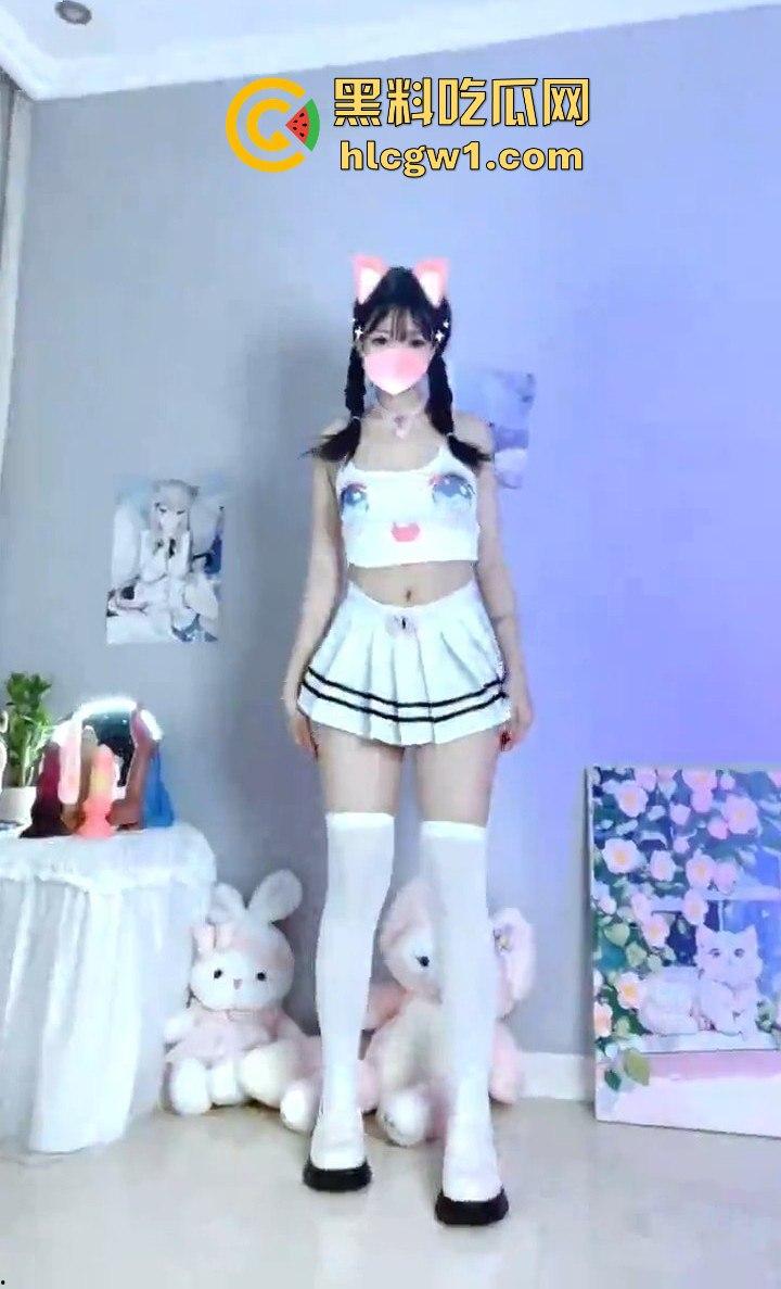 抖音风裸舞女神『小仙云』火辣出镜!逼上纹身劲爆身材,视觉冲击让人爽翻!各种热门BGM陪你冲到尽头!-11