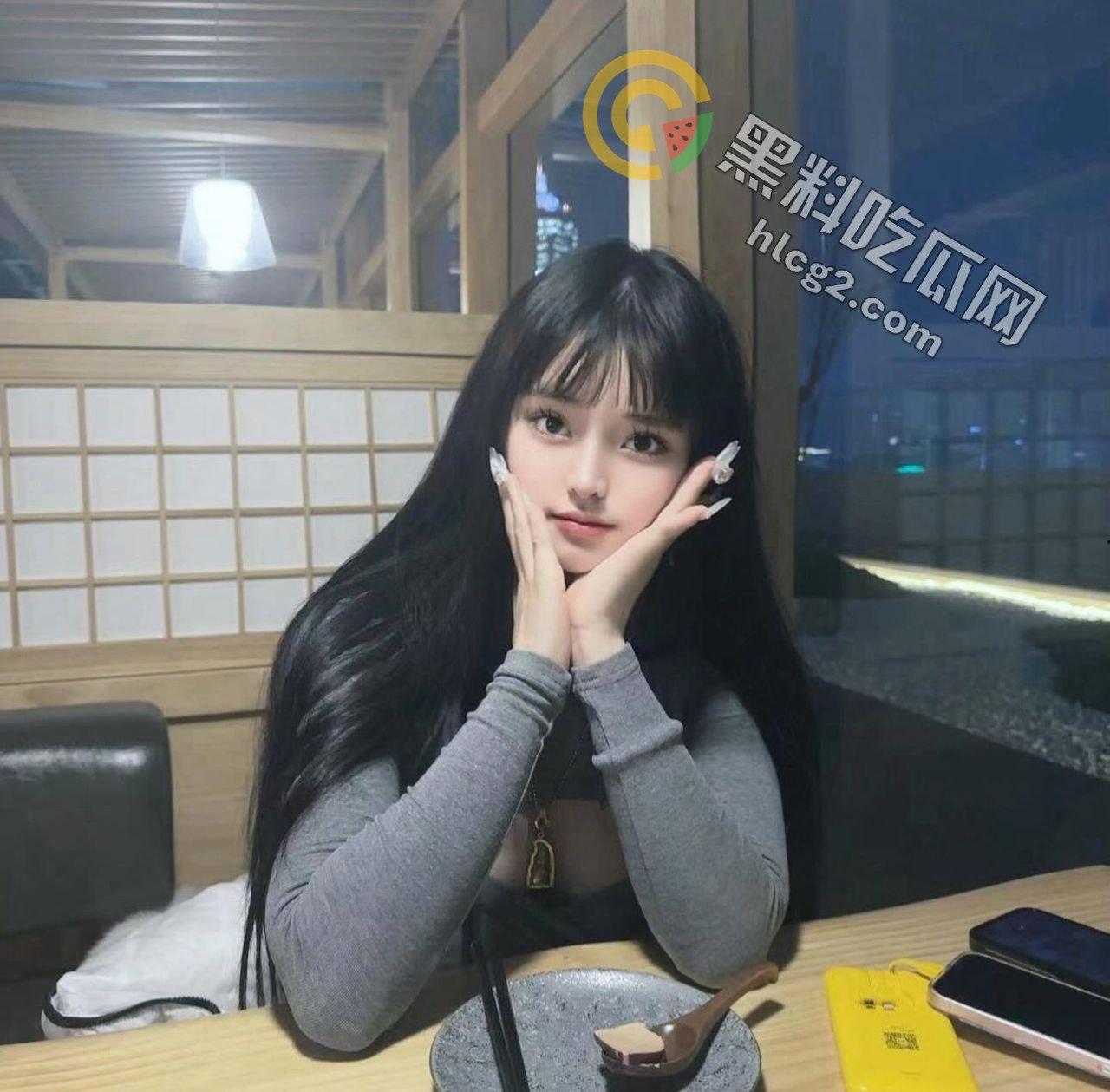 超高颜值美少女(美野)巨乳美胸罕见露脸视频照片流出-1