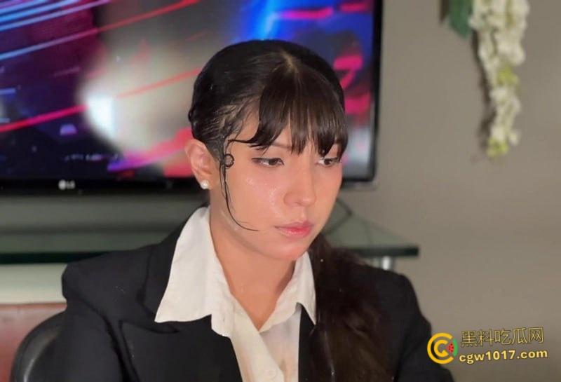 日本混血网黄【Tylerx0x】,化身性感新闻女主播,低胸职业套装玩羞辱播报,被众猛男轮流颜射调教 !-7