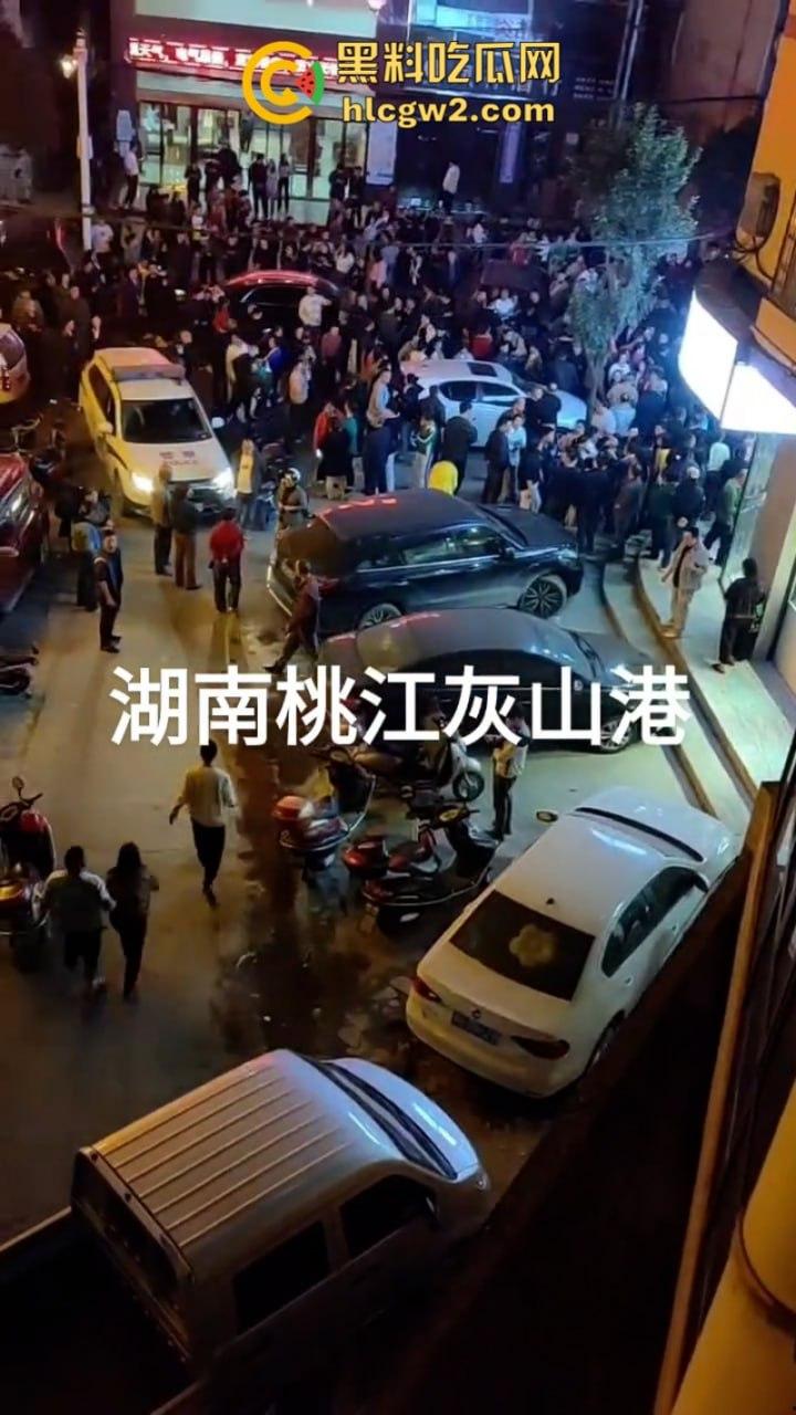 实力坑娃!湖南益阳桃江女子欠20元赌资不给 儿子上门出气却被老板哥哥持刀反杀-7