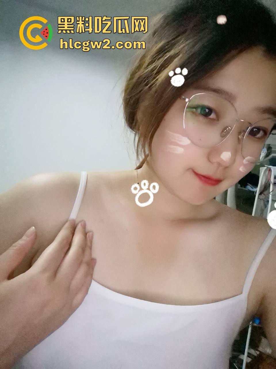 瓜友投稿酒店约炮极品良家人妻 无套直入内射 骚逼水多夹得紧 干得小少妇娇喘不止 爽到飞起!-3