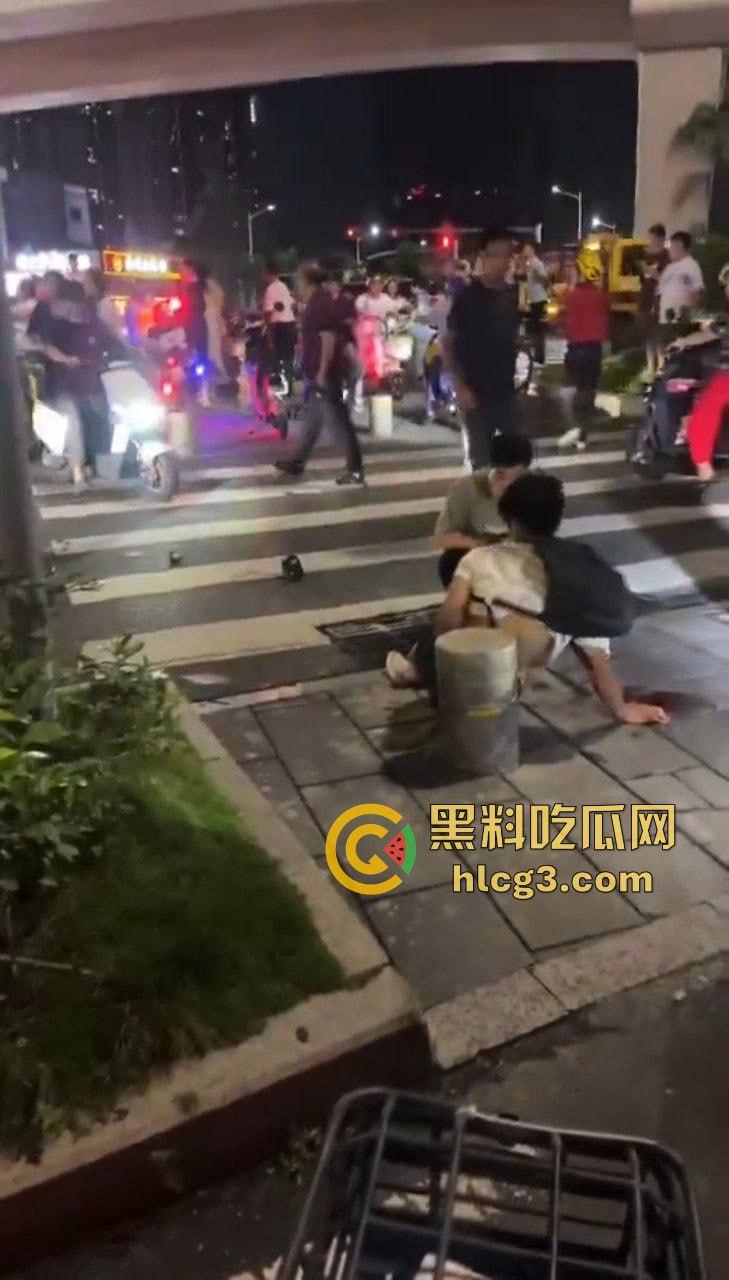 深圳龙岗区重大车祸 网约车司机突发恶疾 超速与电动车相撞 致5人受伤 2人死亡！-10