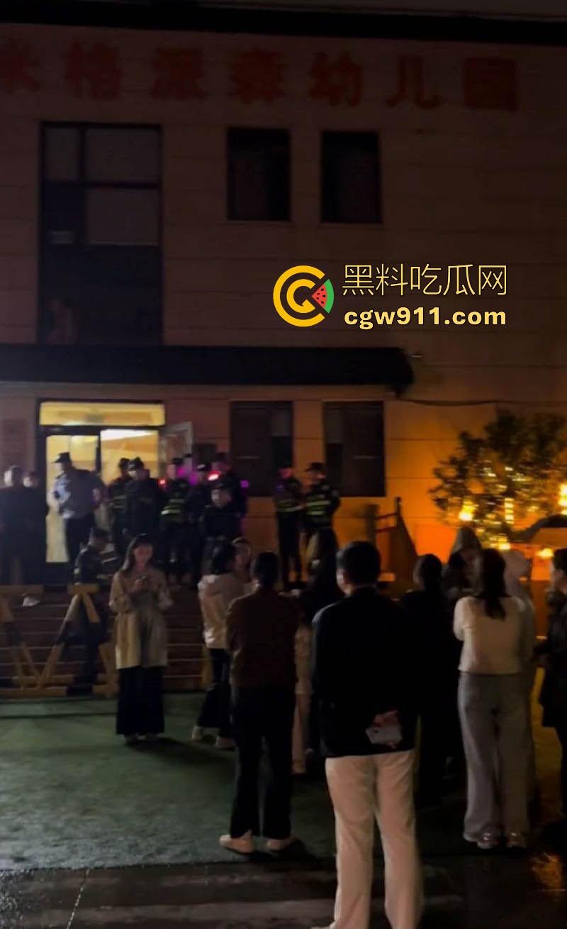 沂南米格派森学校虐童!大量家长上们要说法,掐肚子关黑屋捂脸,孩子浑身淤青哭喊,简直人渣不如!-4