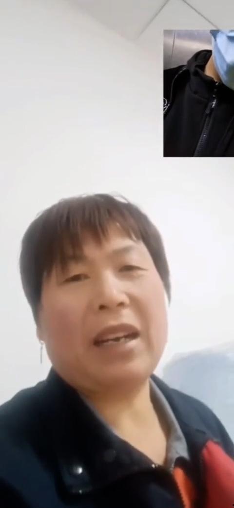 离谱!42岁阿姨厕所打广告求操b 小伙假冒62岁老头问价 最后临阵脱逃-2