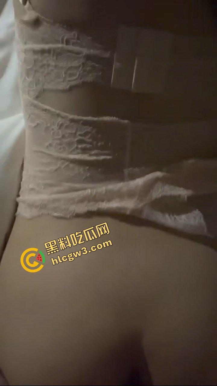 广东文艺职业学院 学生会甜御反差骚鸡『曾美婷』青春玉体被得吃 制服骑乘娇喘吁吁!原创流出!-5