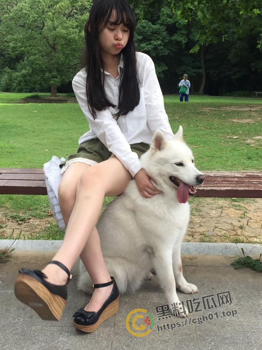 苏州乱伦瓜！亲妹妹做女友 调教成小母狗 饱满小鲍鱼里汁水真多-2