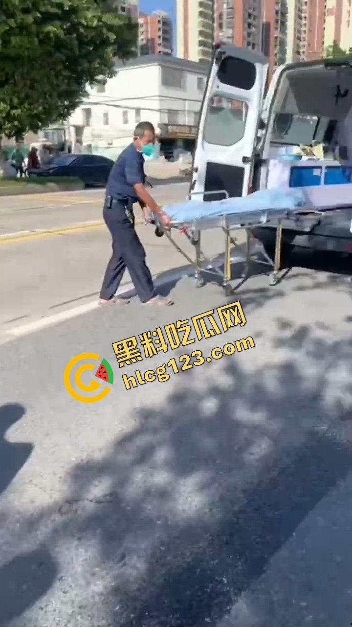 杜卡迪美女骑手林欣幼飙车遭撞飞!口吐鲜血倒地不起,机车女骑再度躺下!-7