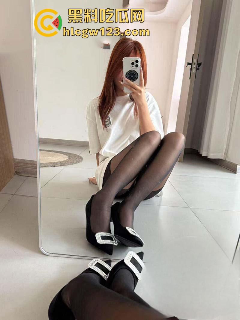 与老姐激情l乱伦 交合后仿佛打通任督骚脉 成功激发老姐淫骚本性 黑丝老姐越来越骚了!-5