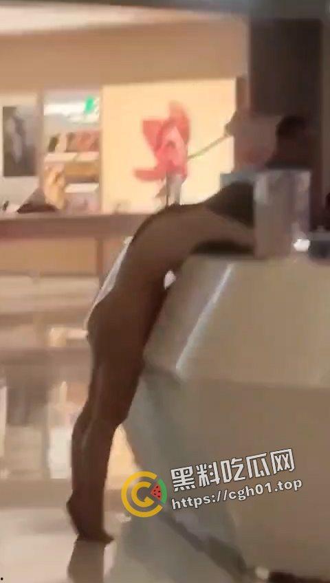 裸奔就是艺术！武汉万科女子裸奔 南宁多起裸奔 裸奔年年有 今年特别多啊-2