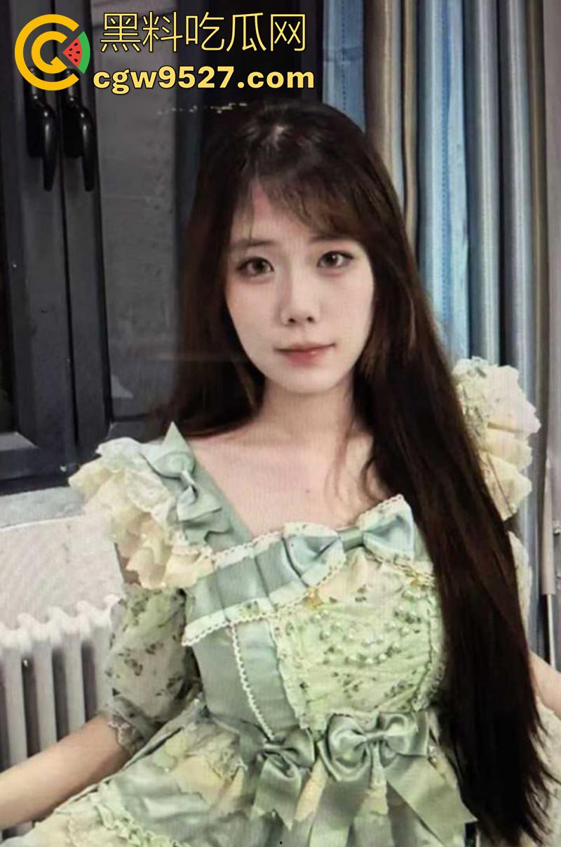 鞍山师范学院校花【刘雅慧】,高颜值巨乳尤物,白天女神晚上母狗,沦为富二代玩物,激情调教口交喷射!-4