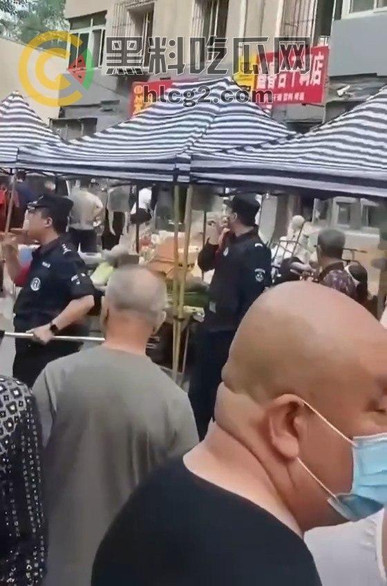 辽宁沈阳天山路亚明市场灭门惨案!争夺摊位引发血案,女儿帮忙卖菜竟成牺牲品!-3