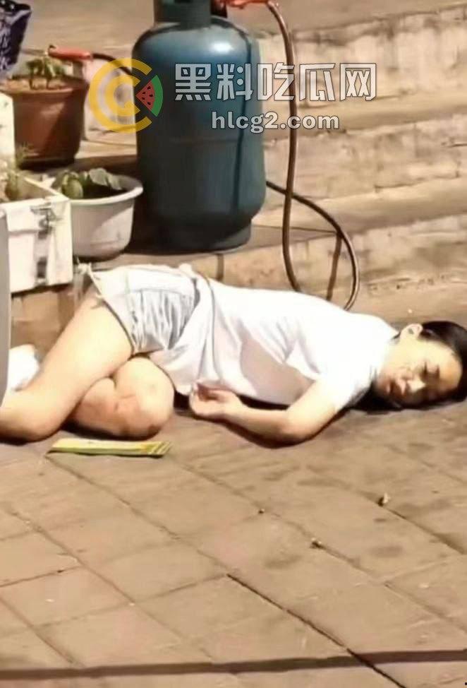 辽宁沈阳天山路亚明市场灭门惨案!争夺摊位引发血案,女儿帮忙卖菜竟成牺牲品!-6