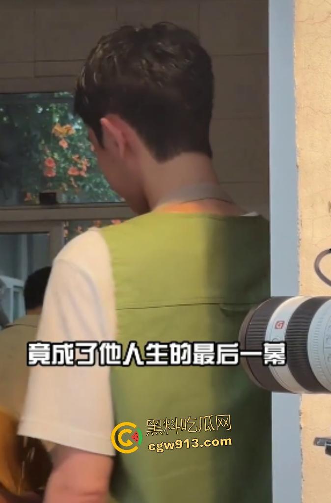 当红小鲜肉演员【于朦胧】成第二个乔任梁,深夜坠楼背后惊天黑幕曝光,遭圈内gay大佬玩弄不从就雪藏!-8