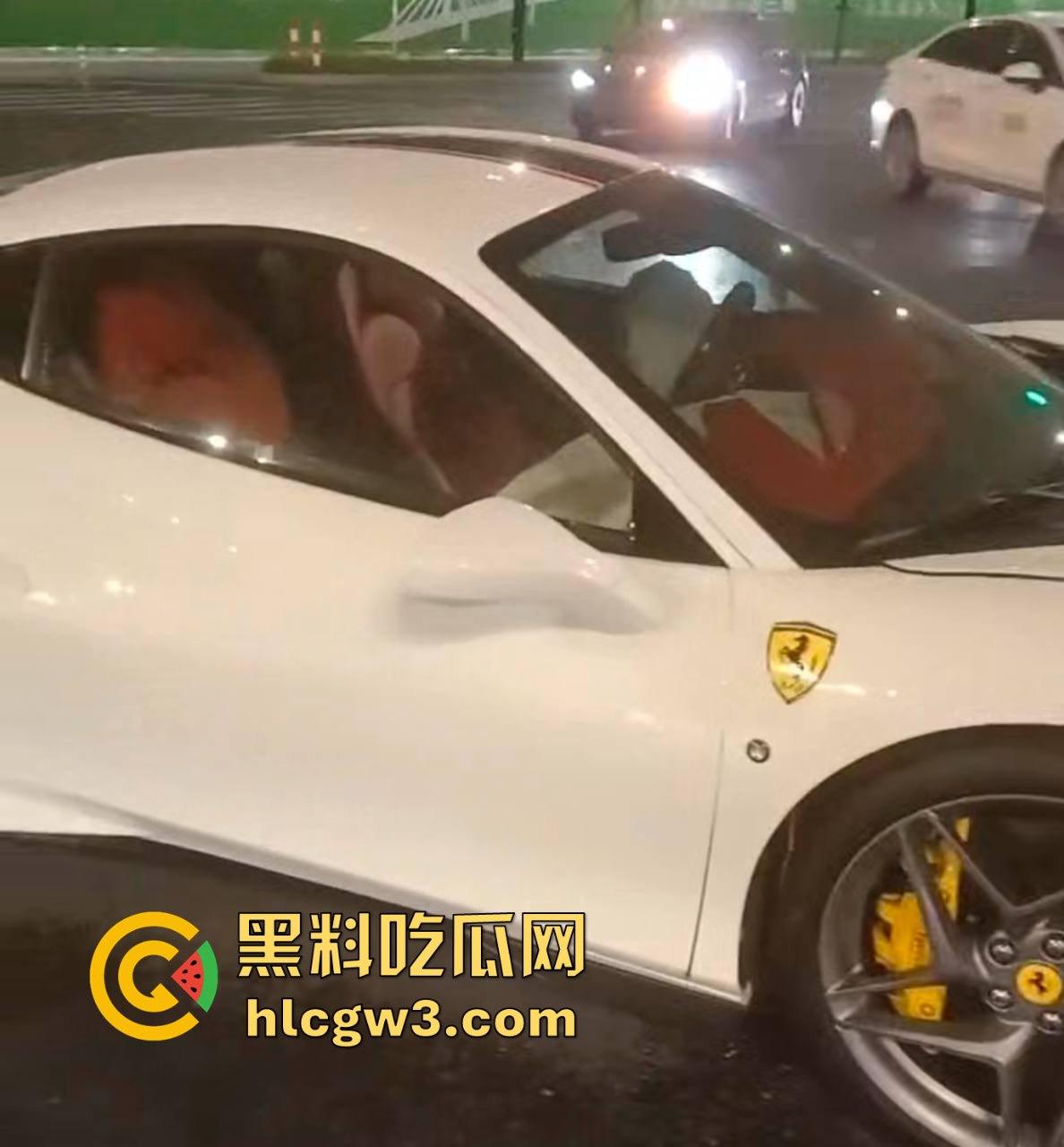 天价修车费从天而降 浙江嘉兴斯柯达撞上百万法拉利 车主当场懵逼 家里的媳妇坐不住了“难道要把我赔进去?”-3