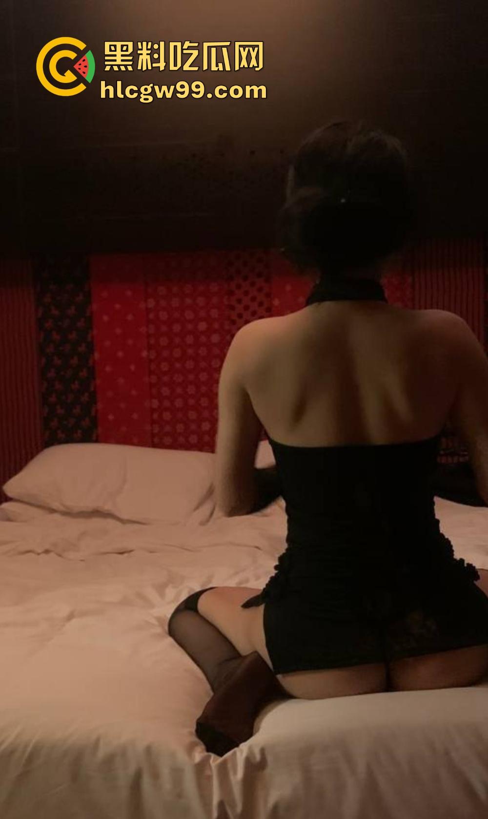 长沙炮神狂扫小淫妇，奥迪A6一开一路收割淫乱小婊子，身材爆炸的性瘾骚货，淫乱私拍流出百人斩目标稳了！-23