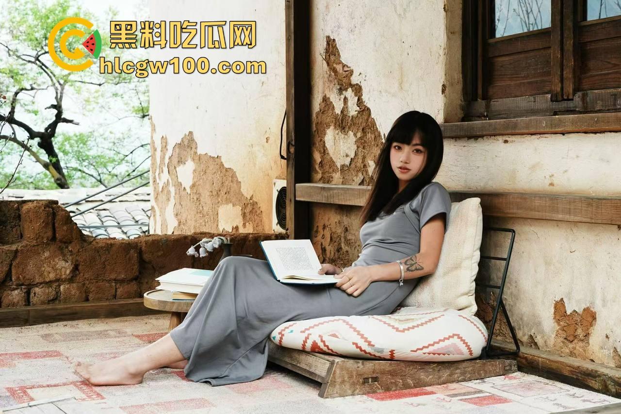 长沙大专嫩妹『罗诗琪』骚出花1万块包养活好不黏人,7分钟速推口技舔到麻,口交深喉舔到飞起大哥直接喊值!-1