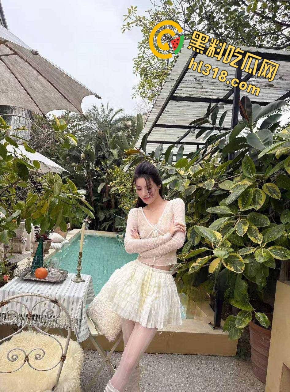 浙江苍南音乐老师【洪冬暖】,出轨肌肉猛男被抓,原配带队酒店掀翻床戏,对白暴揍场面超燃!-7