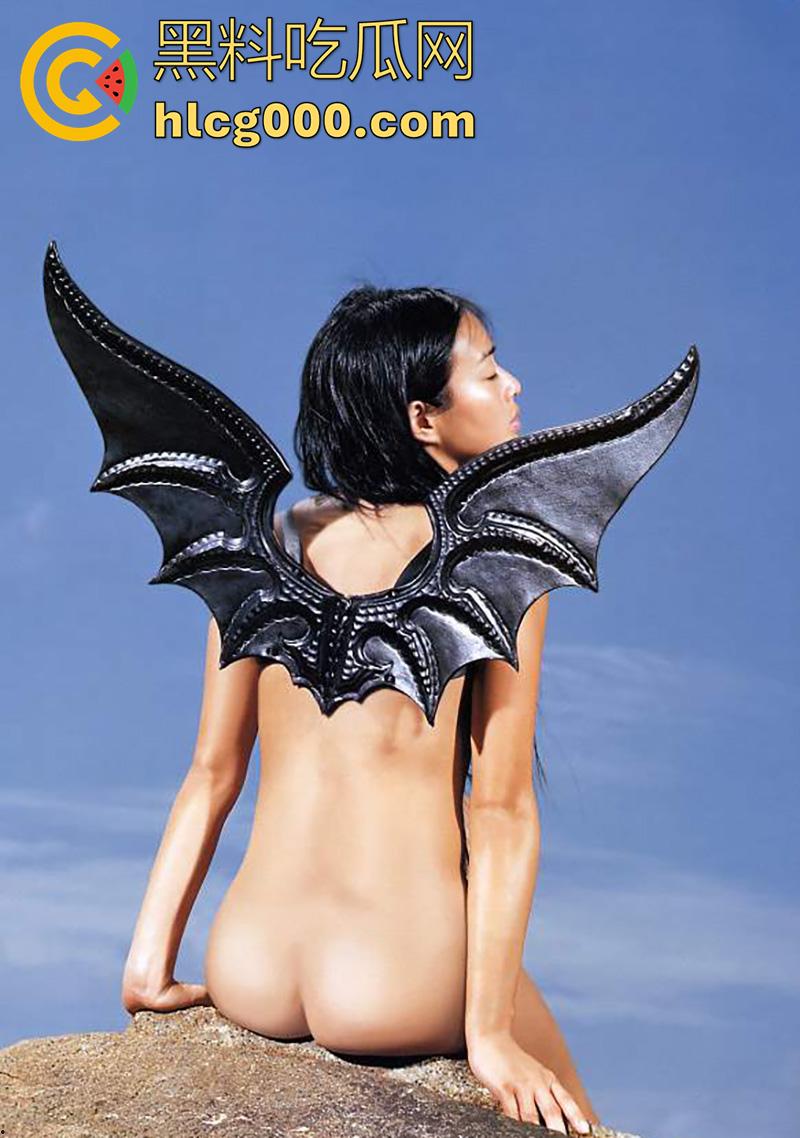 童年星女郎校园女神【钟丽缇】,全裸出演泰国影片《晚娘》,全裸上阵激情性爱,饱满美乳超诱人!-4