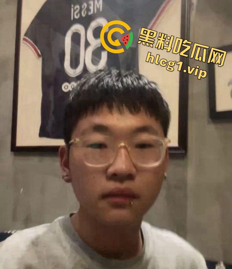 南京滚圈渣男大曝光!未成年男公狗陈兆新脚踏多条船,前任揭穿渣行震惊全网-6