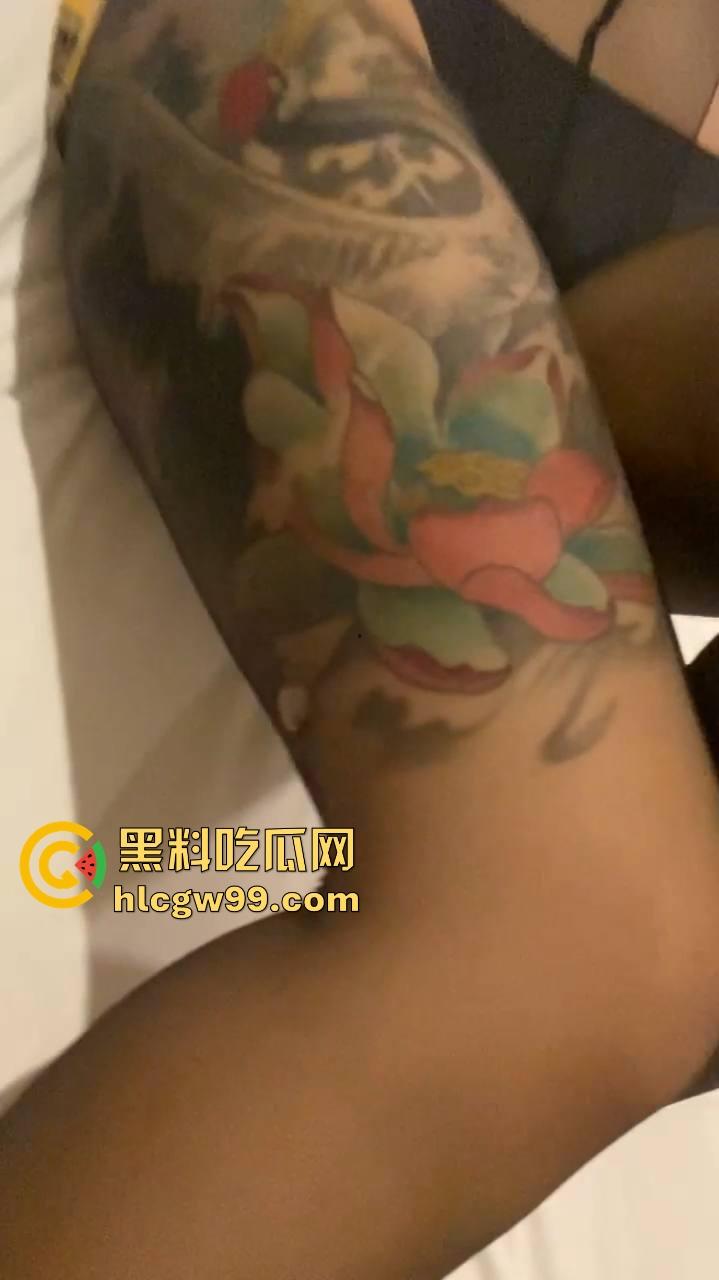 河北承德精神小妹『范湉湉』花腿小坦克冲撞力爆表,谁上谁知道,大屌进去秒变豆腐渣,操一回软三天!-6