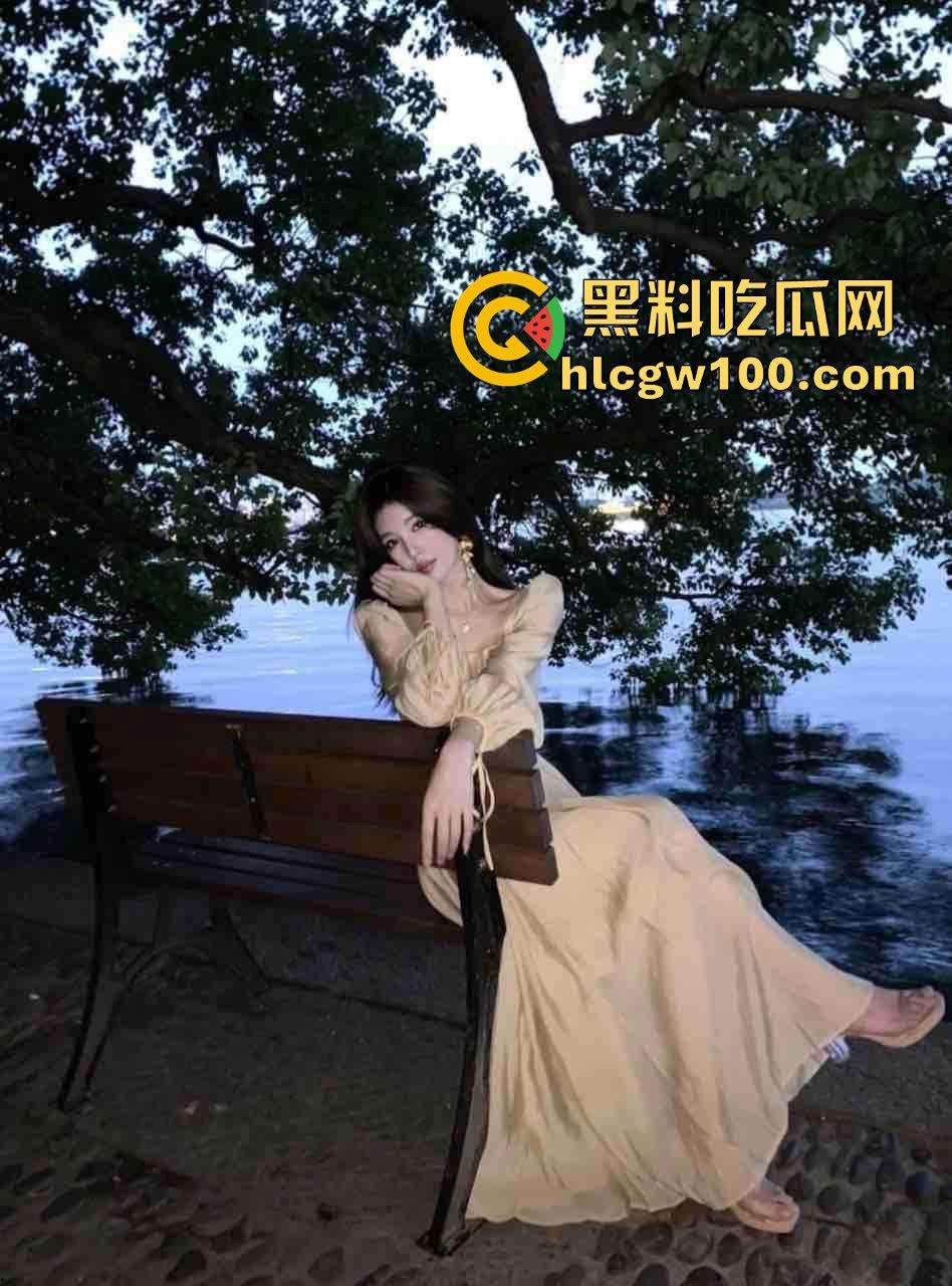 温州富婆少妇【李若曦】包养体校猛男,靠大屌喂饱她,每次被操到腿软还掏零花钱,男大全程记录操逼细节!-2