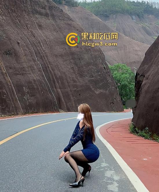 广州性感女神【小魔女】震撼出场,大长腿商务外围女,群P淫乱盛宴,富哥专属精盆!-9