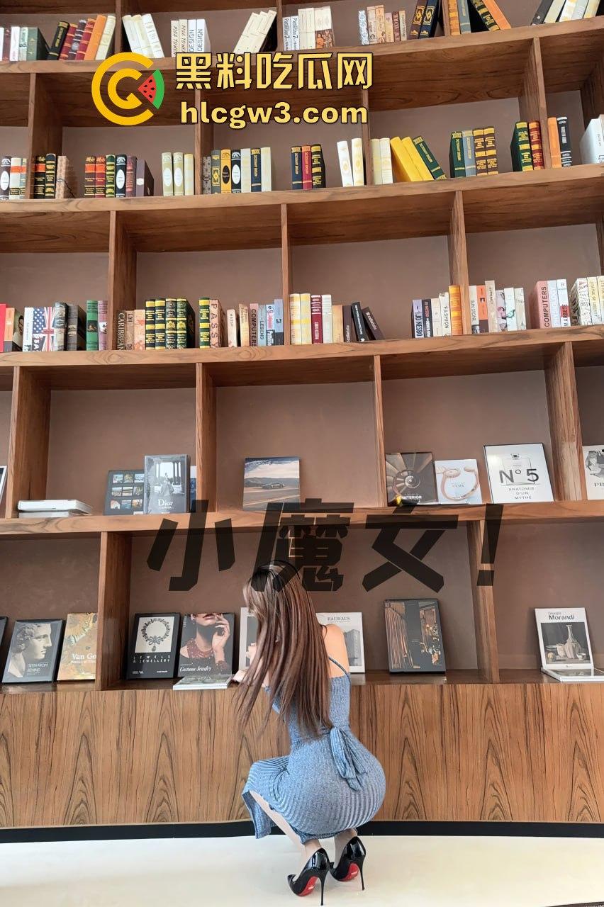 广州性感女神【小魔女】震撼出场,大长腿商务外围女,群P淫乱盛宴,富哥专属精盆!-30