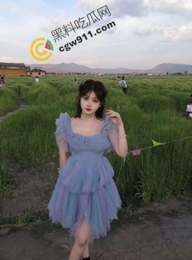 重庆校花【张颖】艳照门揭秘!露脸口交深喉,极品巨乳白嫩肌肤,痴狂滴水窄穴被大鸡巴狂插,淫荡喘息求欢-1