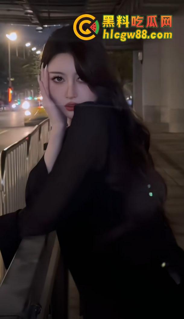 广东抖音小网红嫩模『一碗白米饭』5W拿下,175大长腿扛起来猛操,69口爆逼湿得滴水!-5