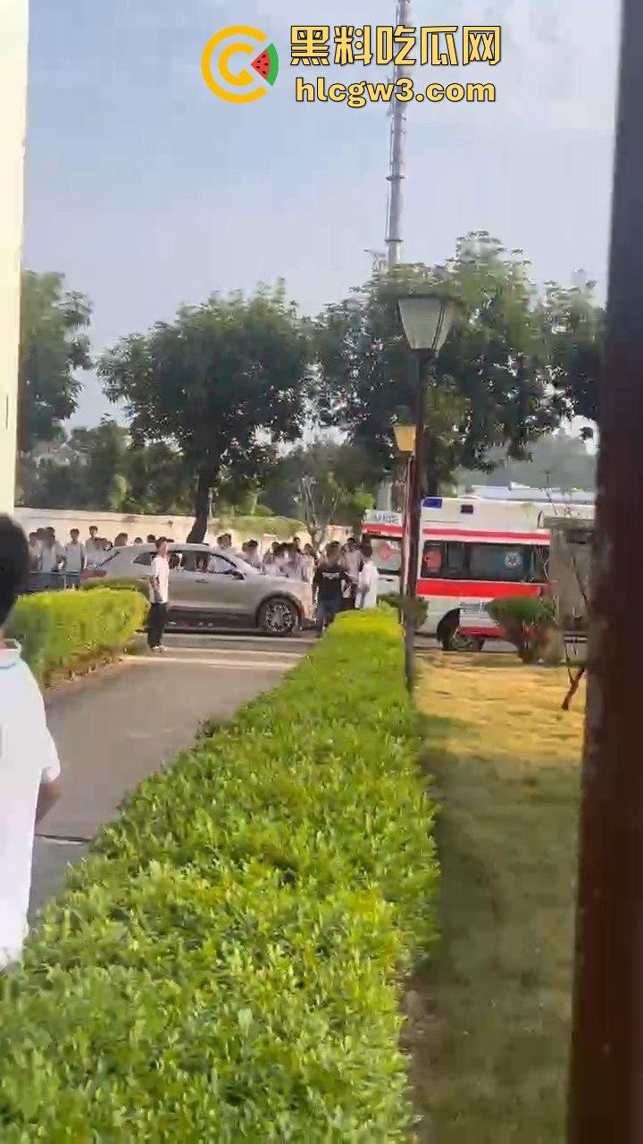 顺德梁球锯职业学校学生跳河自杀,校方没收手机逼出人命!母亲校门口哭到休克,学校冷血旁观!-5