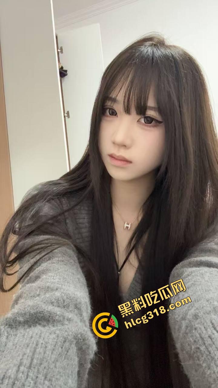 哺乳期骚娘们干起来才叫带劲,奶子又大又软,边插边薅奶头奶水猛喷,操完还得吸两口真他妈解渴!-7