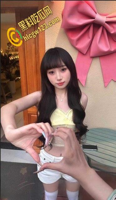 成都中医大学【曹茵】，外表清纯可爱，到了床上竟然如此淫荡 !-3