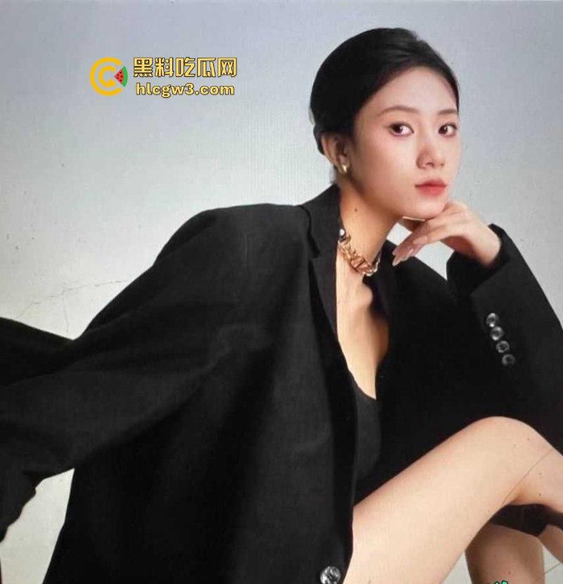 21岁模特级绝品前女友【蔡玲】被渣男泄密裸聊视频 还是一位喜欢吃鸡操逼的反差母狗!-10