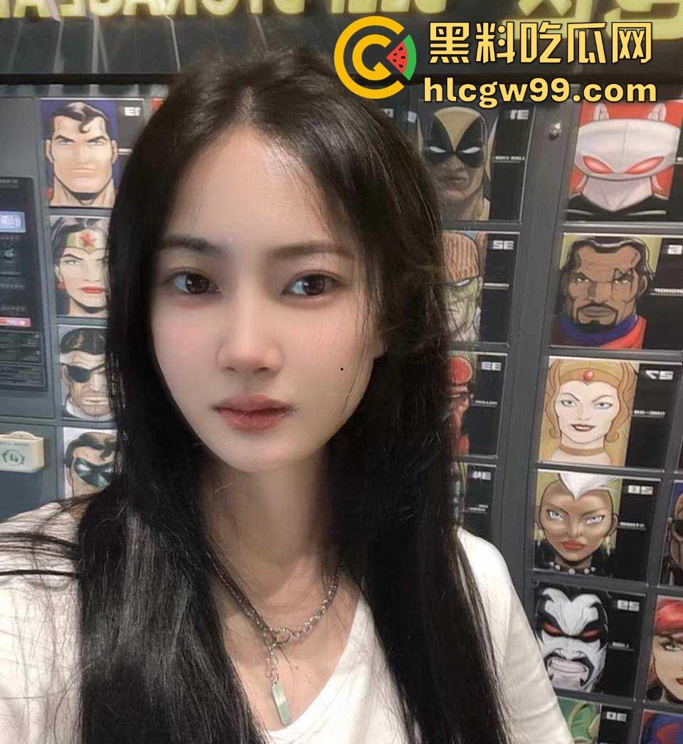 江西鹰潭【徐魏林】当初因颜值跟人走现又因为对方穷求复合,前男友无情曝光不良视频,你别说奶子真大!-9