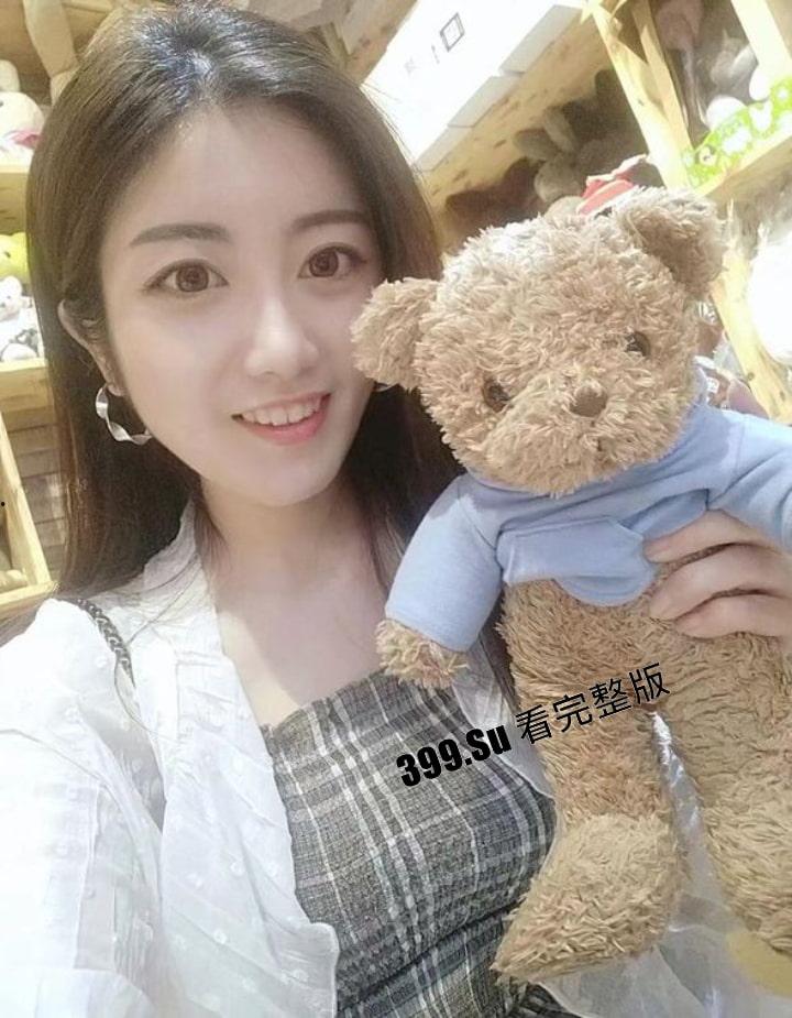 徐州知名反差婊 小学老师 李雪梨 订婚前跟前男友15v不雅视频流出 火速分手衔接下个男友 实属顶级海女 各种制服配合调教,活比职业的都好-1