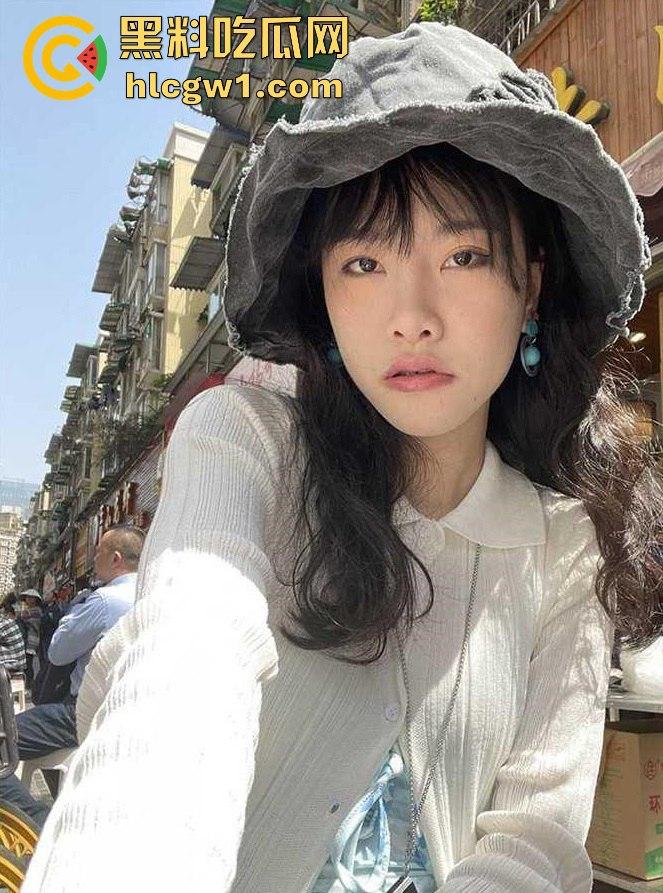 上海师范大学舞蹈生【徐雪柔】私拍流出！全身纹身反差御姐，地铁大胆露出火辣至极！-3