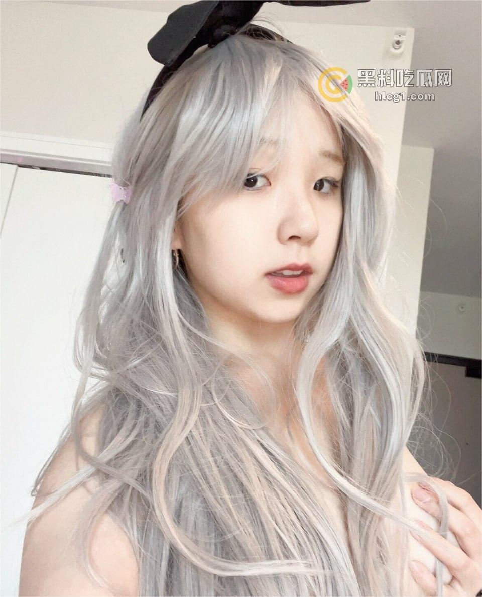 OnlyFans超火小骚妹matcha:童颜巨乳绝顶诱惑,让人欲罢不能-25