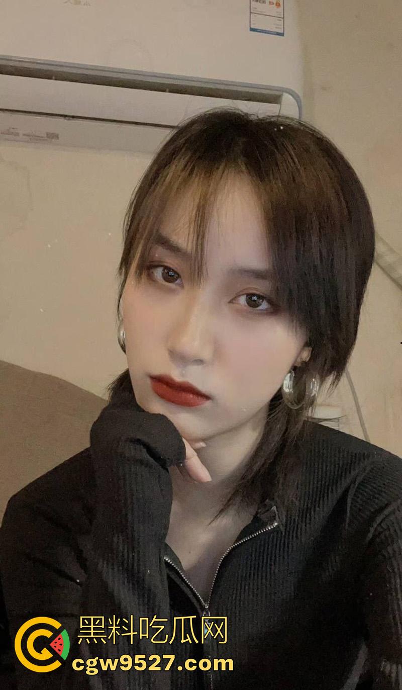 抖音同城约炮coser,御姐颜值长腿肥臀,身材性感极致诱人,穿性感黑丝勾引网友,自拍视频流出!-5